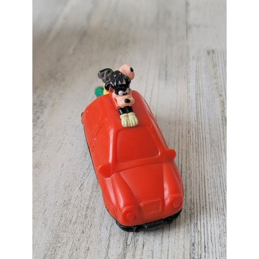 Burger King kids club Disney Goofy Movie car toy‎ figure